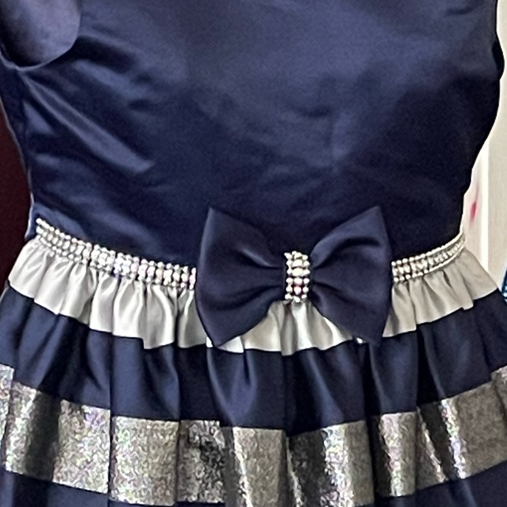 Dress - Picture 2 of 2